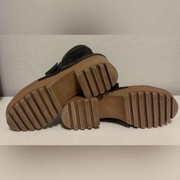 Steve Madden women’s Stylish Camouflage combat Boots - Picture 8 of 8